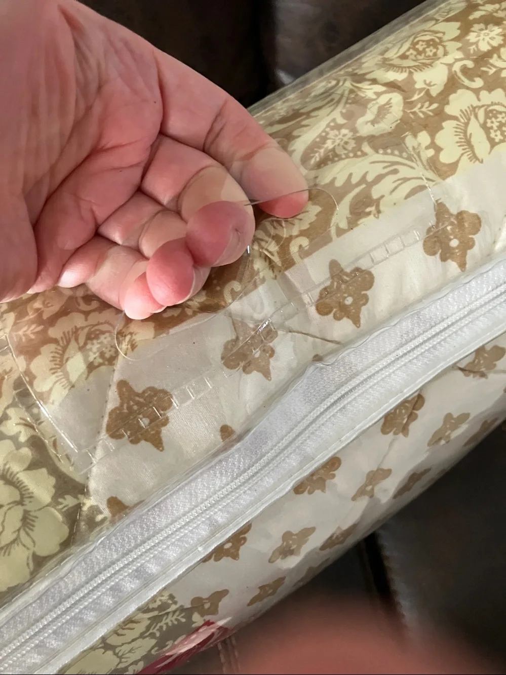 NEW GP GRAMERCY PARK Triple Ruffle Bed Spread Queen Size